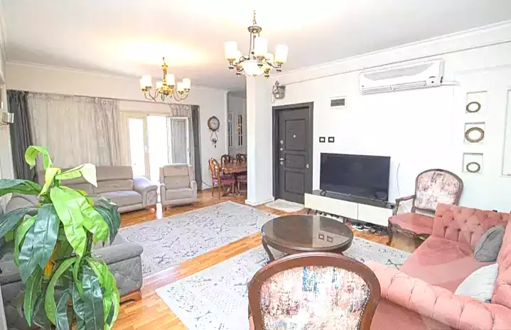 https://aqarmap.com.eg/en/listing/7373129-for-sale-alexandria-lauran