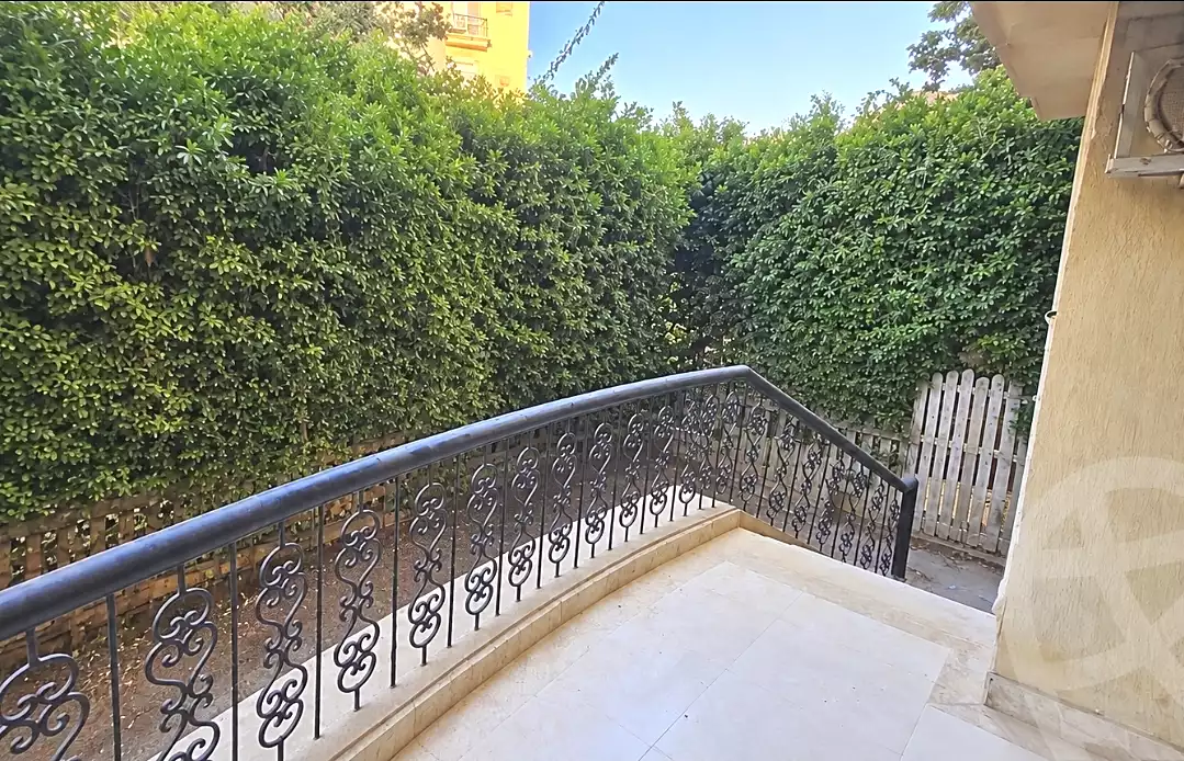 https://aqarmap.com.eg/en/listing/7373209-for-sale-cairo-new-cairo-lrhb-city-mtdd-lrhb-phase-8