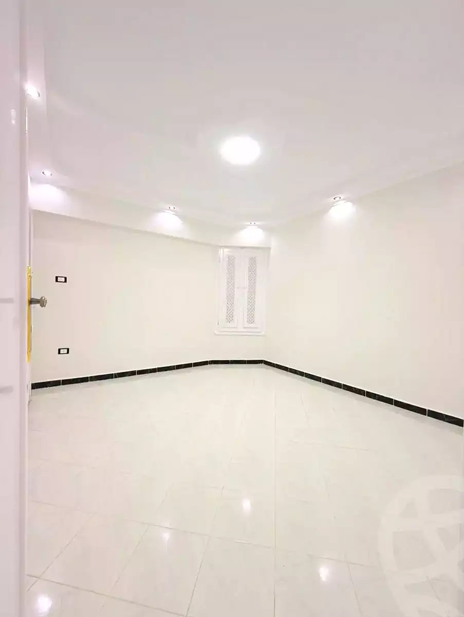 https://aqarmap.com.eg/ar/listing/7373214-for-sale-alexandria-al-agamy-shataa-el-nakheel