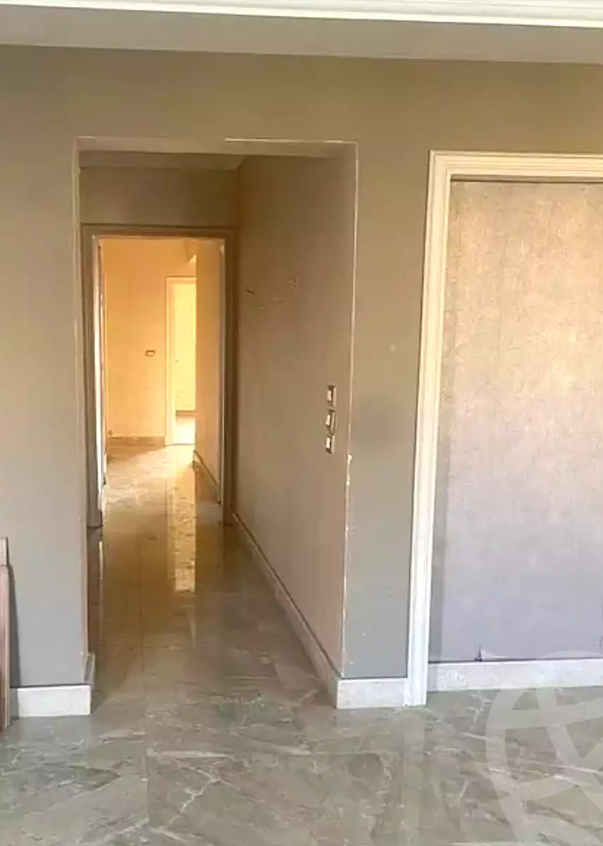 https://aqarmap.com.eg/ar/listing/7373813-for-sale-cairo-new-cairo-compounds-zizinia-city