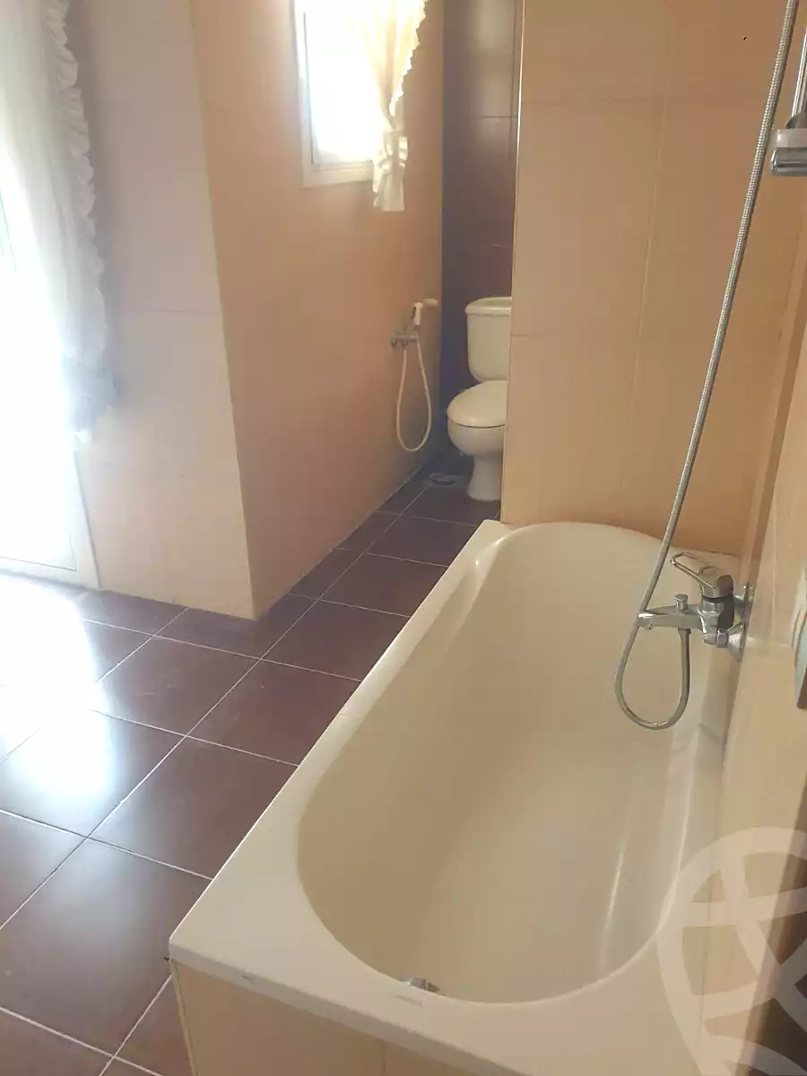 https://aqarmap.com.eg/ar/listing/7373867-for-sale-cairo-el-sheikh-zayed-city-compounds-hadayek-el-mohandiseen
