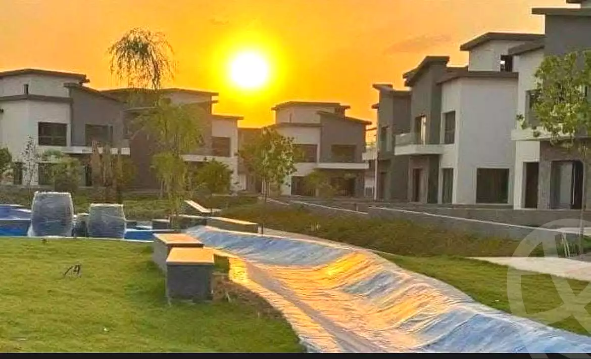 https://aqarmap.com.eg/ar/listing/7373912-for-sale-cairo-new-cairo-compounds-the-crest-compound-il-cazar