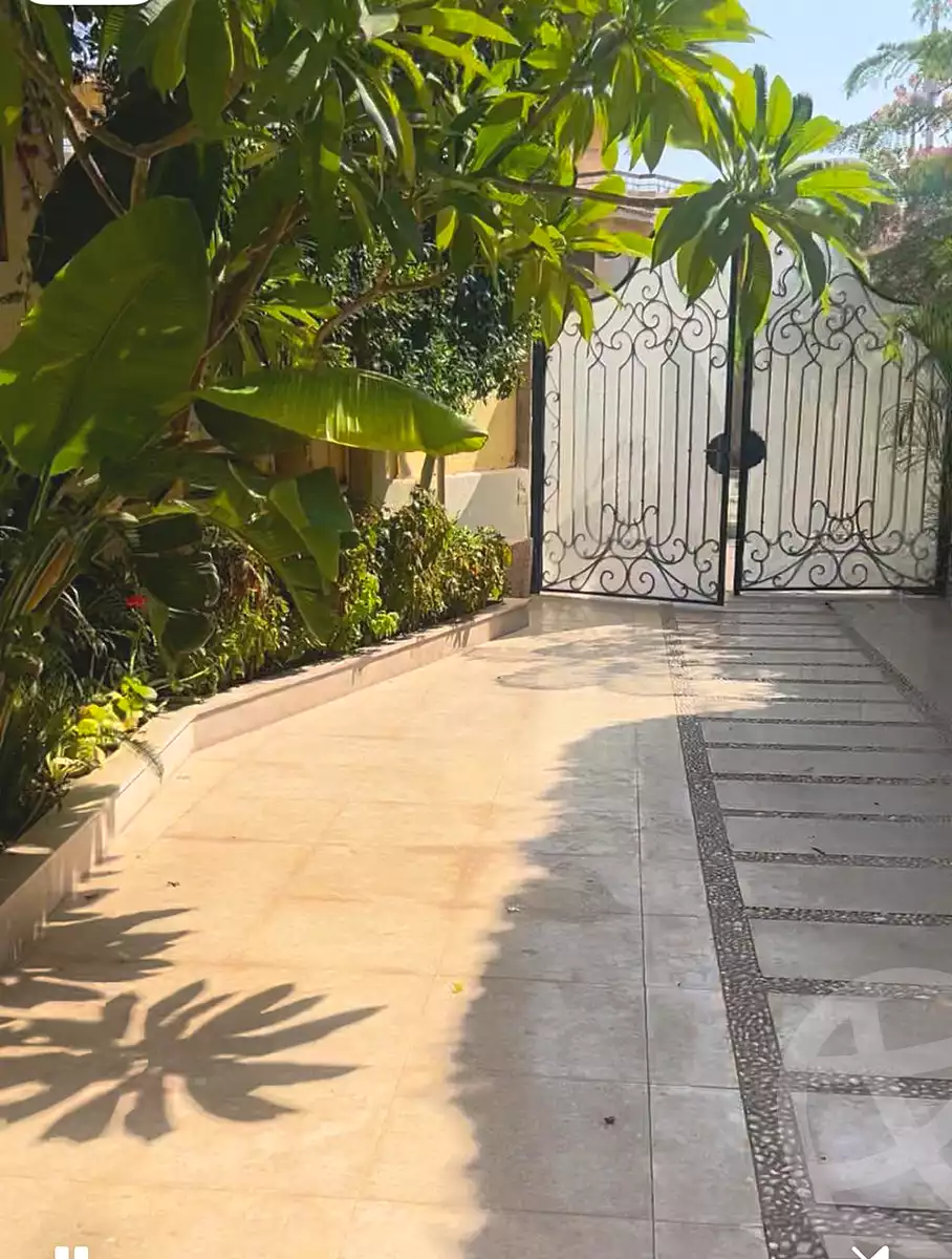 https://aqarmap.com.eg/en/listing/7376228-for-sale-cairo-el-shorouk-compounds-joudya-mall