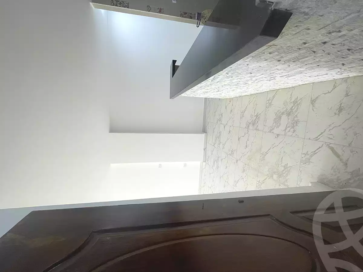 https://aqarmap.com.eg/ar/listing/7376351-for-rent-cairo-el-zaytun-lzytwn-lshrqy-shr-mstfy-bsh