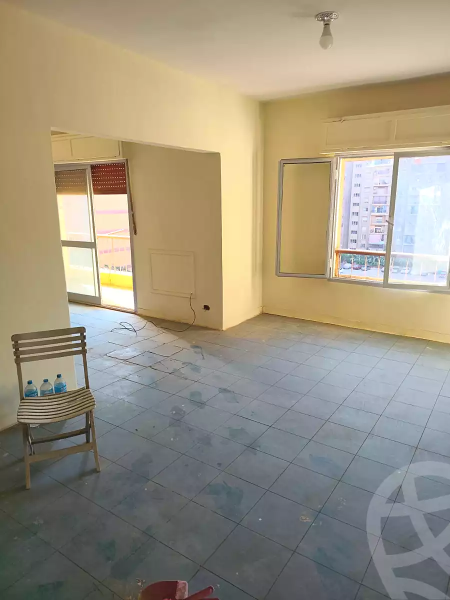 https://aqarmap.com.eg/ar/listing/7377100-for-rent-cairo-helwan-hadayek-helwan-nile-corniche-st