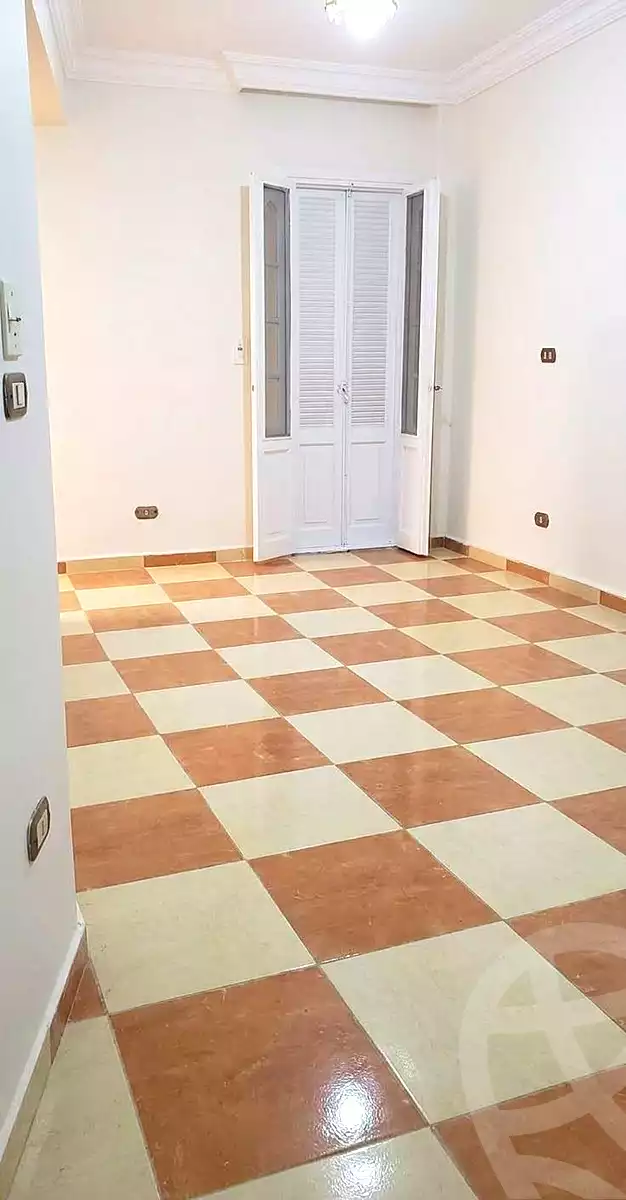 https://aqarmap.com.eg/ar/listing/7377511-for-sale-alexandria-sydy-bshr-sydy-bshr-bhry-gamal-abd-el-nasir-st