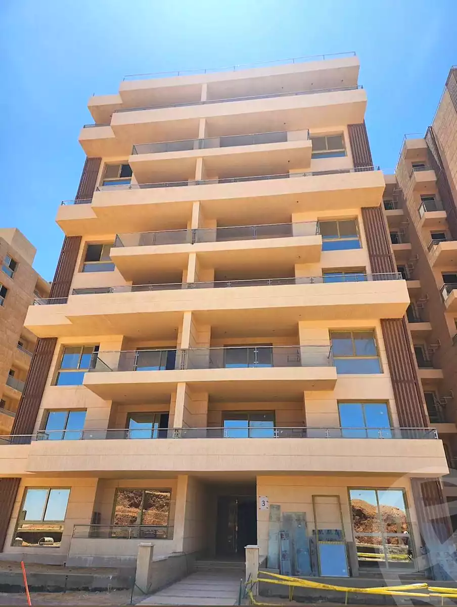 https://aqarmap.com.eg/en/listing/7379569-for-sale-cairo-new-administrative-capital-r7-dy-jwy-3-tj-msr