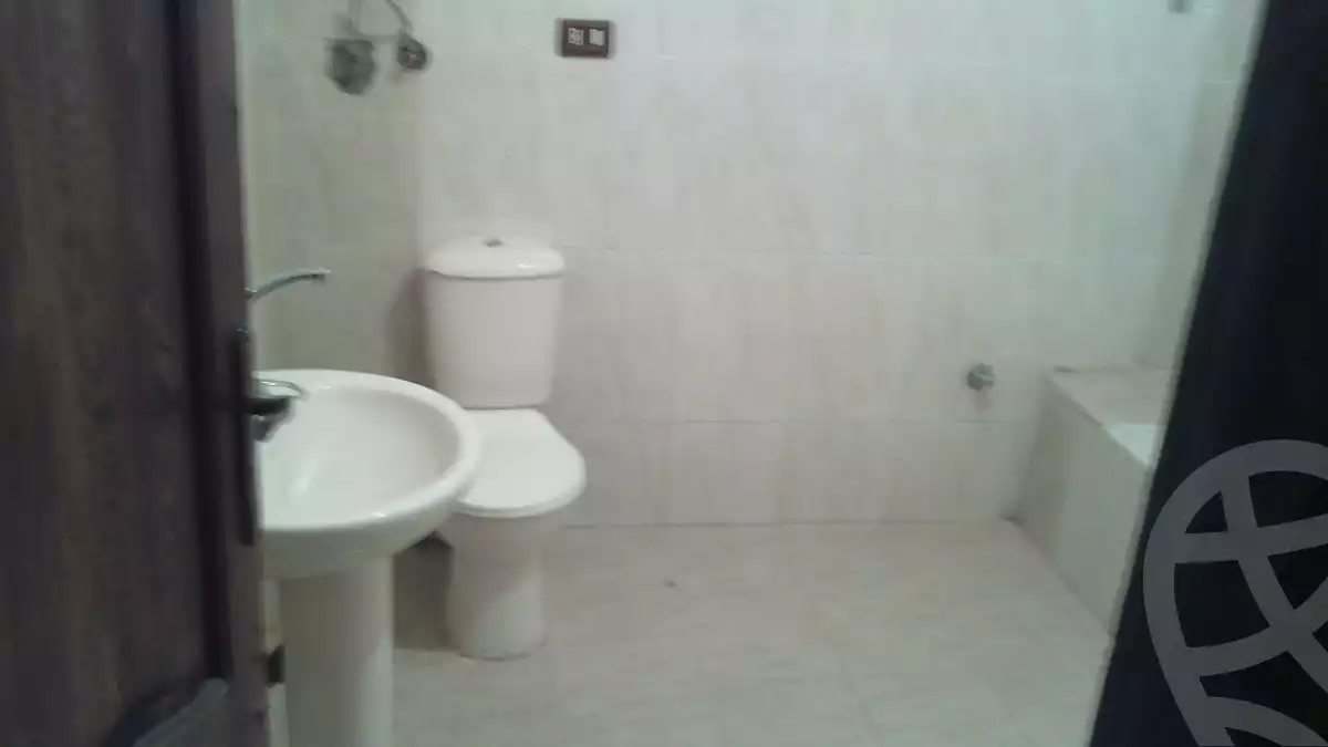 https://aqarmap.com.eg/en/listing/4149919-for-rent-el-eshrein-stt