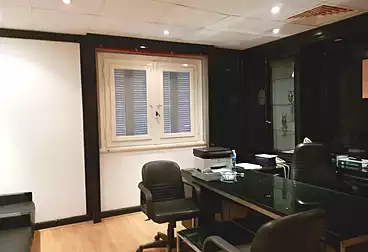 Administrative For rent - 5 rooms - floor 3