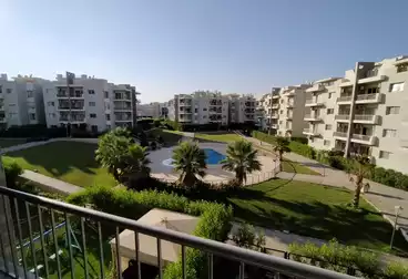 For rent 3 bedroom apartment 134m compound Sheikh Zayed