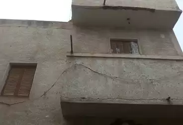 House / Home For sale - 8 rooms