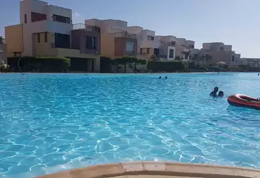 شاليهات للإيجار - 4 غرف - بالدور 2