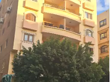 شقق للبيع في شارع المقطم، الهضبة العليا، 240 متر
