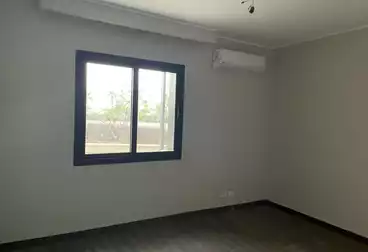 Finished apartment prime location in Sheikh Zayed in installments