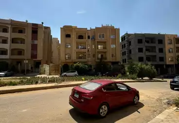 https://aqarmap.com.eg/en/listing/4908171-for-sale-cairo-new-cairo-south-investors-zizinia-st