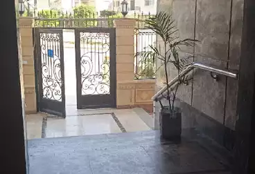 https://aqarmap.com.eg/en/listing/4927978-for-sale-cairo-new-cairo-el-ahyaa-first-neighborhood-no-32