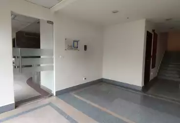 Office 275 sqm for rent in Silver Star Mall Al Hamd New Cairo