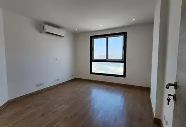 Administrative For rent in El Maadi Ring Road