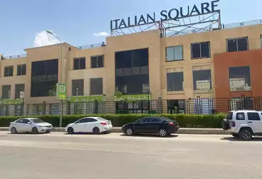 للبيع محل ارضي بمساحة خارجية حدايق اكتوبر italian square مصر ايطاليا سعر قديم R