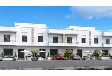 With a 30% discount.. Townhouse for sale in installments in New Sheikh Zayed in Lovers New Zayed Compound