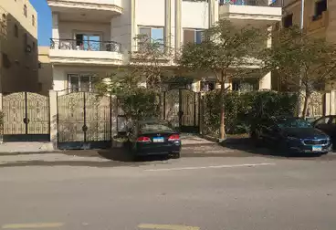 Duplex For sale in Samir Shehata Street