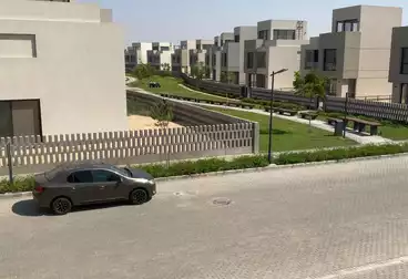 https://aqarmap.com.eg/en/listing/4961379-for-sale-cairo-el-shorouk-compounds-alborouj