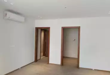 apartment 4 bedrooms for rent in v residence sodic - semi furnished - first hand - landscape view شقه 4 غرف للايجار ب سوديك  - بالمطيخ و التكييفات  