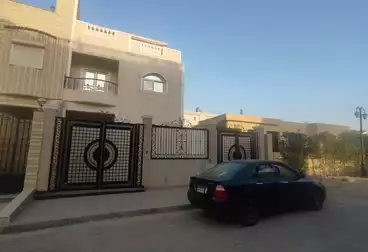 Twin House For sale in El Fedaa Compound