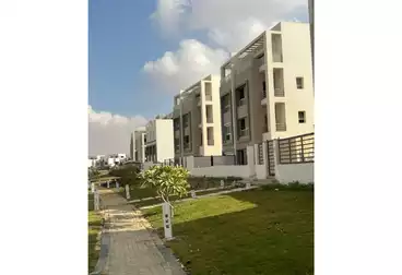 https://aqarmap.com.eg/ar/listing/5013531-for-sale-cairo-new-cairo-compounds-hyde-park-park-corner-hyde-park