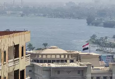 Furnished apartment directly on the Nile / pyramids of Giza