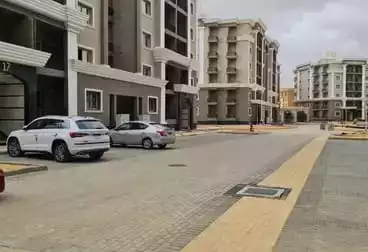 https://aqarmap.com.eg/en/listing/5029599-for-sale-cairo-new-cairo-compounds-town-residence