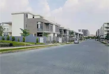 "Duplex + private roof for sale in a prime location on Suez Road."