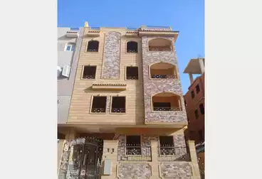 Apartment with Garden For sale in Bait El Watan