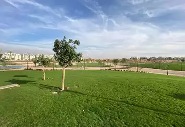 https://aqarmap.com.eg/en/listing/5050230-for-sale-cairo-new-cairo-compounds-hyde-park-greens-hyde-park-compound