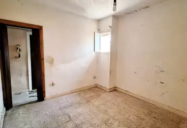 https://aqarmap.com.eg/en/listing/5082050-for-sale-alexandria-moharram-bey-aref-st