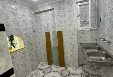 https://aqarmap.com.eg/ar/listing/5084452-for-sale-alexandria-l-jmy-lbytsh-ain-shams-st