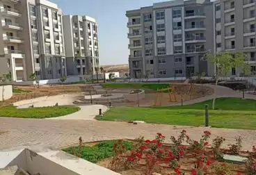 https://aqarmap.com.eg/ar/listing/5085423-for-sale-cairo-new-cairo-compounds-hyde-park-centre-ville-hyde-park