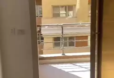 Apartments For sale - 3 rooms - floor 1