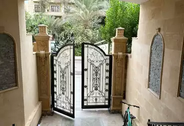 Apartment for rent in compound gharb golf new cairo