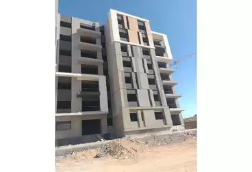 apartments for sale with garden in haptown compound - hassan allam 138sqm