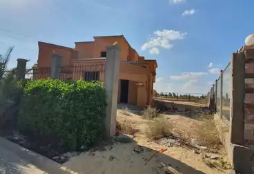 Separate Villa For sale in Wadi Al Nakhil