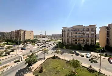 https://aqarmap.com.eg/en/listing/5092746-for-rent-cairo-new-cairo-lrhb-city-mtdd-lrhb-phase-7