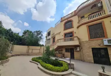 https://aqarmap.com.eg/en/listing/5095614-for-sale-cairo-new-cairo-compounds-la-rose