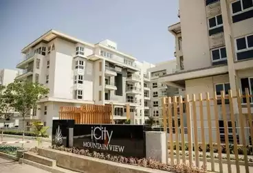 Under Market Price Resale Apartment in Mountain view icity - New Cairo