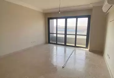 Penthouse For rent in El Patio 7 Compound - La Vista