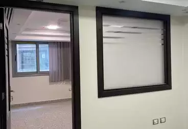 Administrative For rent - 13 rooms - floor 5