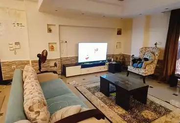 دوبلكس للإيجار - 3 غرف - بالدور 0