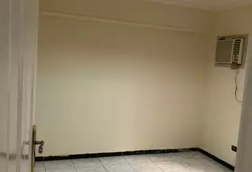 Apartments For sale - 2 rooms - floor 4