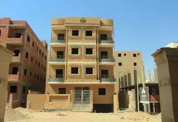 Apartment with Garden For sale - 3 rooms - floor 0