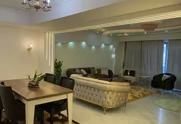 Furnished Apartment For sale - 3 rooms - floor 4